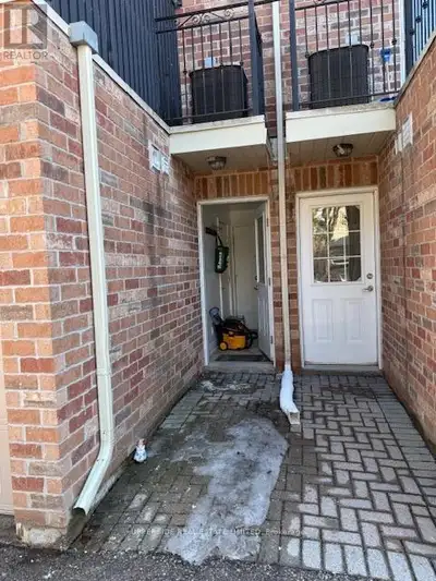 In Excellent Area, Finch And Willowdale. Close To Yonge St, Ttc, And Bus Station. (id:24493) MLS® #C...