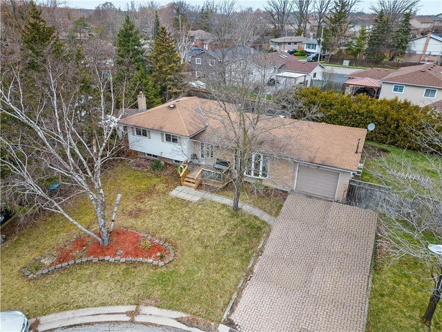 27 MCGREGOR Place Caledonia, Ontario in Houses for Sale in Hamilton - Image 3