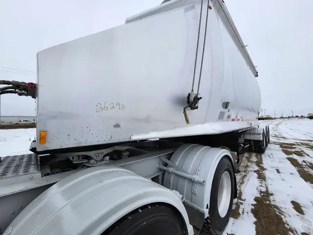 2002 Beall Super B-Train Hopper/Grain/Tri-Tri axles in Heavy Equipment in Barrie - Image 26