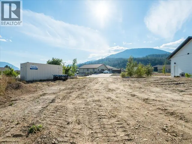4009 Grandview Drive Castlegar, British Columbia in Land for Sale in Nelson - Image 22