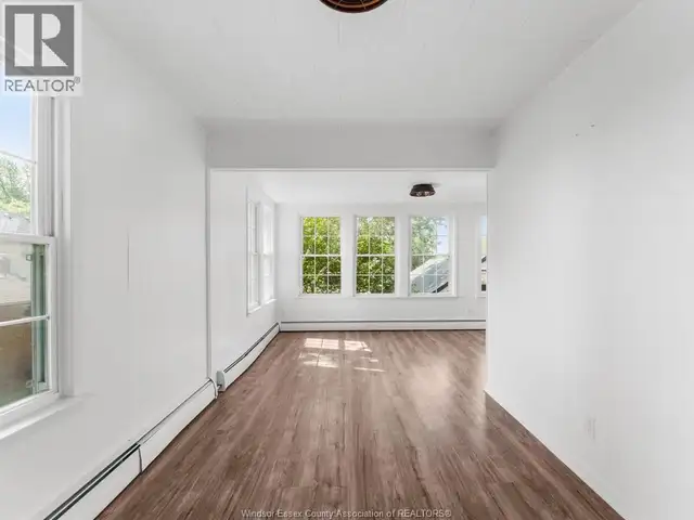 13050 RIVERSIDE DRIVE East Tecumseh, Ontario in Houses for Sale in Windsor Region - Image 26