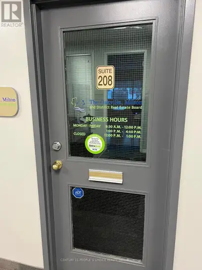 2nd Floor Professional Space and Direct Exposure To Main Street. Plenty Of Parking spaces on both si...