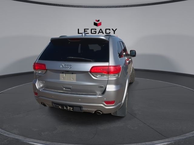 2014 Jeep Grand Cherokee OVERLAND - Navigation in Cars & Trucks in Lethbridge - Image 8
