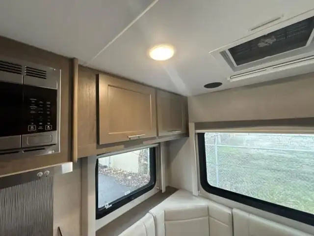 2024 Adventurer LP Class C Adventurer 19RD in RVs & Motorhomes in Kelowna - Image 15