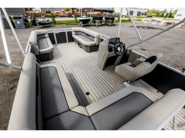 2026 Armada Enterprises ZEN 188 in Powerboats & Motorboats in Québec City - Image 12