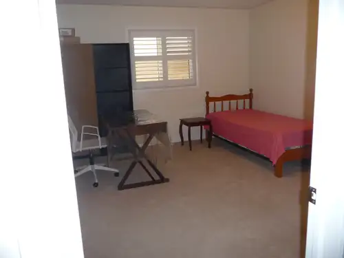 Near James Potter and Dusk Drive intersection Upper Level, Direct Access to bathroom from bedroom Br...