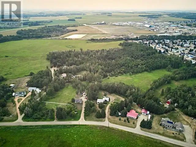 Lot 1, 5260 Woodland Rd Innisfail, Alberta in Land for Sale in Red Deer - Image 5
