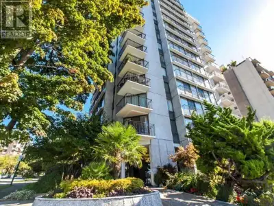 Welcome to Plaza Del Mar! A 14-storey boutique high-rise located on the corner of Beach Avenue and C...