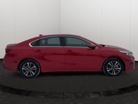 Discover the perfect balance of efficiency, comfort, and enhanced technology in this 2024 Kia Forte... (image 5)
