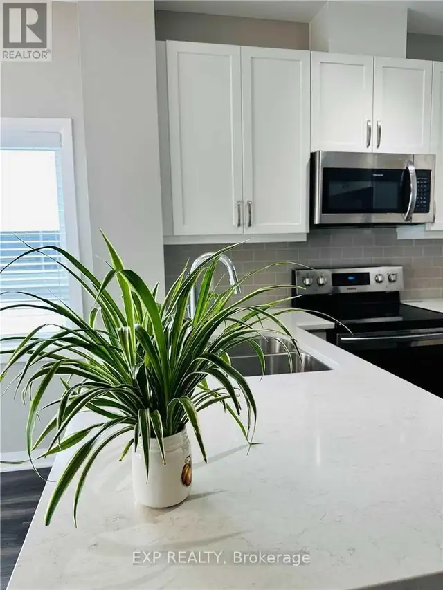 317 - 102 GROVEWOOD COMMON Oakville (GO Glenorchy), Ontario63006664417537123