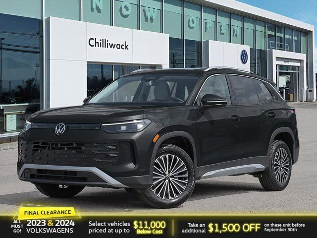 2025 Volkswagen Tiguan COMFORTLINE | 5 PASSENGER | GLASS ROOF in Cars & Trucks in Chilliwack