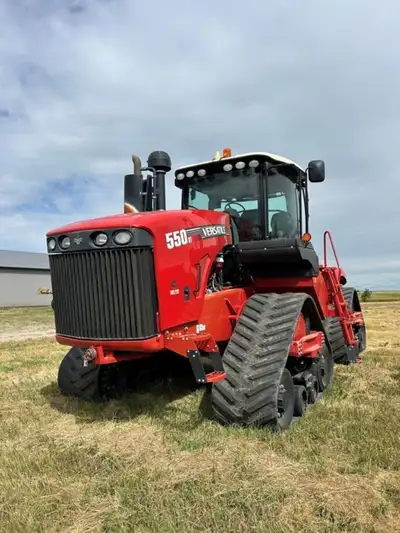 30in. Tracks, High Flow Hyd, PTO, Raven E-pro, Deluxe Cab, HID Lights, frt/Rr Diff Locks, Reversing...