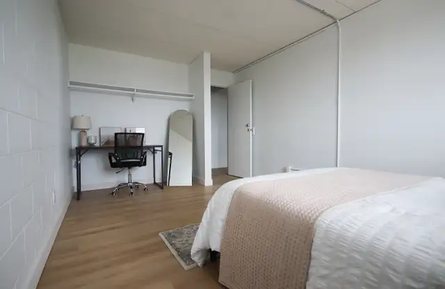 All Inclusive Student Rentals in Long Term Rentals in Kitchener / Waterloo - Image 11