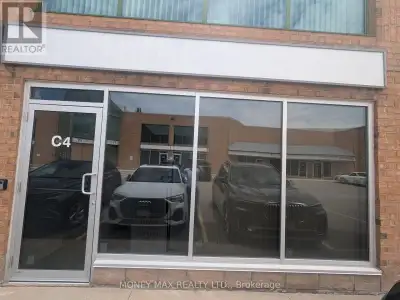 . (id:24493) MLS® #W12573712 The trademarks MLS®, Multiple Listing Service® and the associated logos...