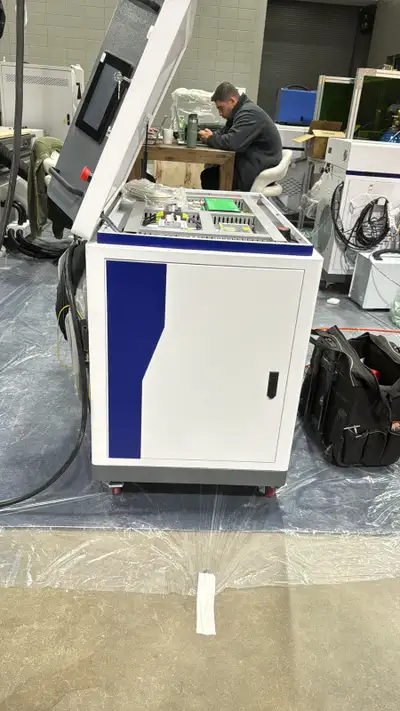 Laser welding 1.5kw Air cooling with wire feeder: New fabricators or long year of experience on weld...