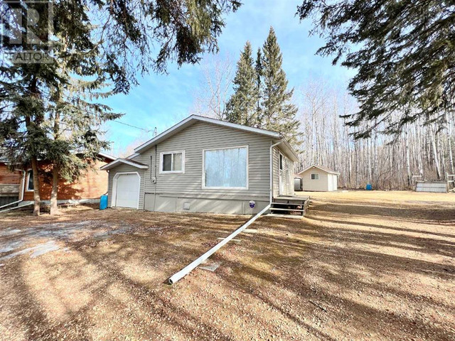 90 671022 Range Road 241 Rural Athabasca County, Alberta in Houses for Sale in Edmonton - Image 2