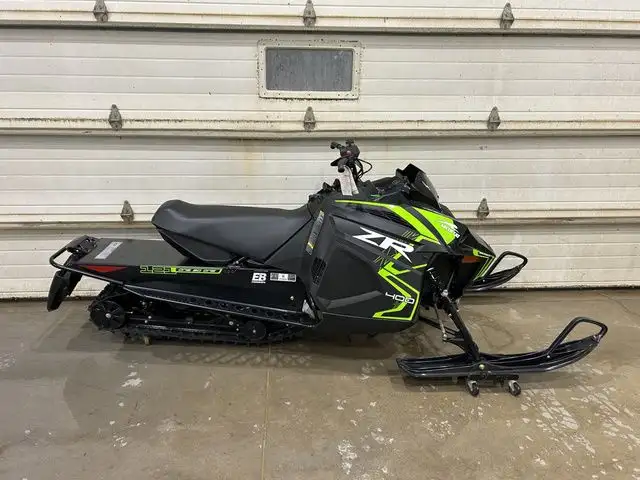 2026 Arctic Cat ZR 400 ES in Snowmobiles in Moose Jaw - Image 4