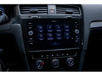 Découvrez l'excellence automobile avec la Volkswagen Golf 2021 Plongez dans une expérience de condui... (image 2)
