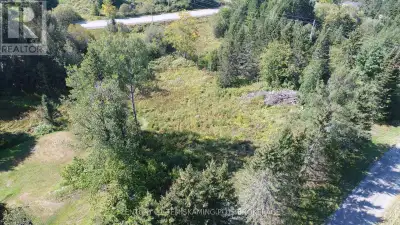 Buy your retirement dream lot, and build the house of that dream. Only a 8 minute drive from the loc...