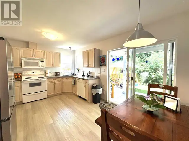 22 535 SHAW ROAD Gibsons, British Columbia in Condos for Sale in Sunshine Coast - Image 12