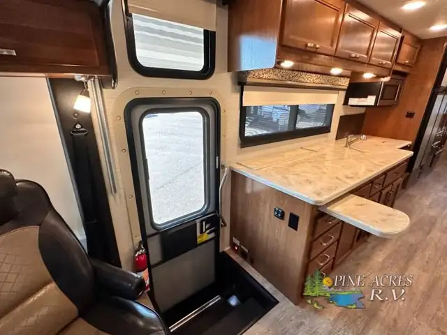 2018 Jayco Precept 35S Washer / Dryer Combo in RVs & Motorhomes in Moncton - Image 10