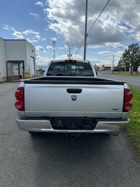 2007 Dodge Ram 3500 CABINE QUAD LARAMIE 6.7L L6 TURBO DIESEL CUMMINS Livraison partout au Québec pos... (image 4)