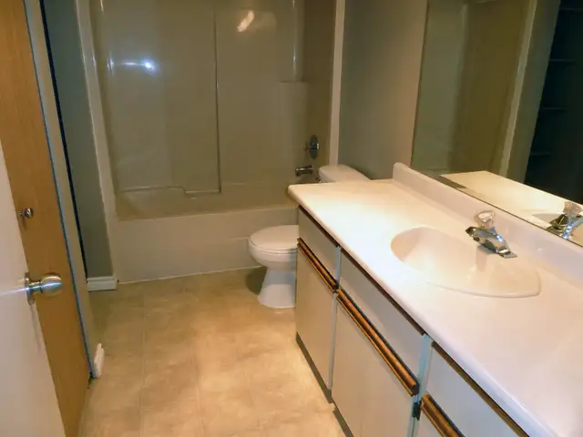 Mill Lake Apartment For Rent | Bridgeport Manor in Long Term Rentals in Abbotsford - Image 6