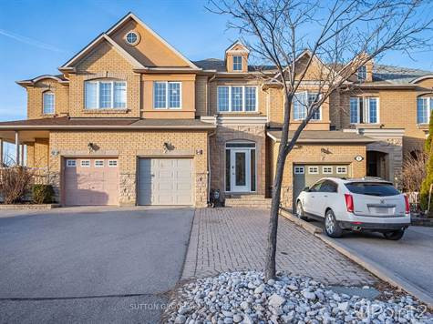 4 Mosswood Rd in Houses for Sale in Markham / York Region