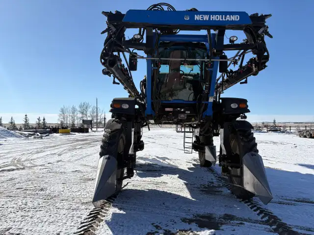 2013 New Holland Guardian SP.365F Sprayer 120 ft Boom #8984 AS in Heavy Equipment in Edmonton - Image 10