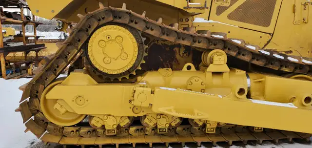 D8T - 2012 in Heavy Equipment in Saskatoon - Image 4