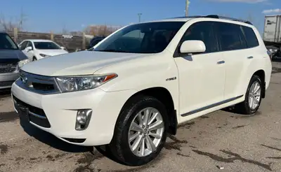 Just Arrived! BEAUTIFUL Blizzard Pearl White on Black Leather Interior 2013 Toyota Highlander HYBRID...