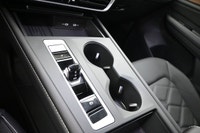 One owner 2026 Volkswagen Atlas Comfortline comes equipped with leather seats, 3rd row seating, heat... (image 5)