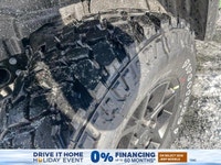 This Jeep Gladiator boasts a Regular Unleaded V-6 3.6 L/220 engine powering this Automatic transmiss... (image 9)