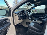 2019 DODGE GRAND CARAVAN SXT STOW N GO! NO ACCIDENTS, NO CLAIMS WITH GREAT SERVICE HISTORY! QualiTee... (image 8)