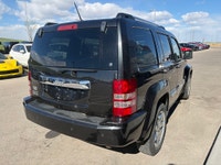 2010 JEEP LIBERTY LIMITED EDITION 4WD * COMFORT AND CONVENIENCE GROUP * ONE OWNER FEATURES INCLUDE:... (image 7)