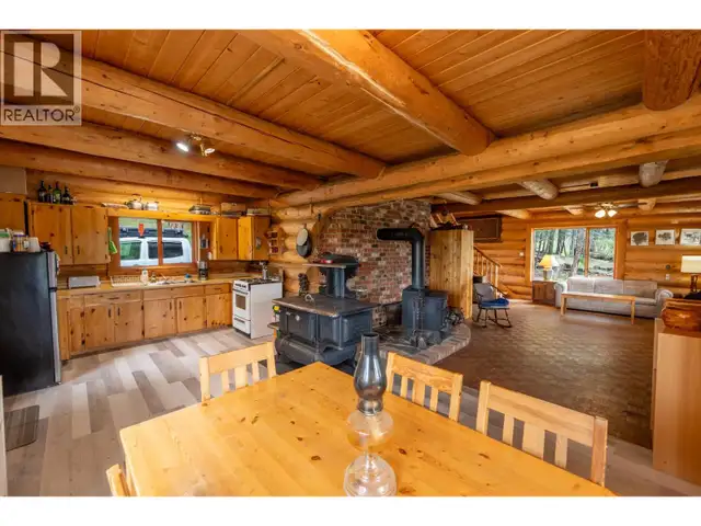 6425 BOULE YOUNG LAKE ROAD 70 Mile House, British Columbia in Houses for Sale in Kamloops - Image 11