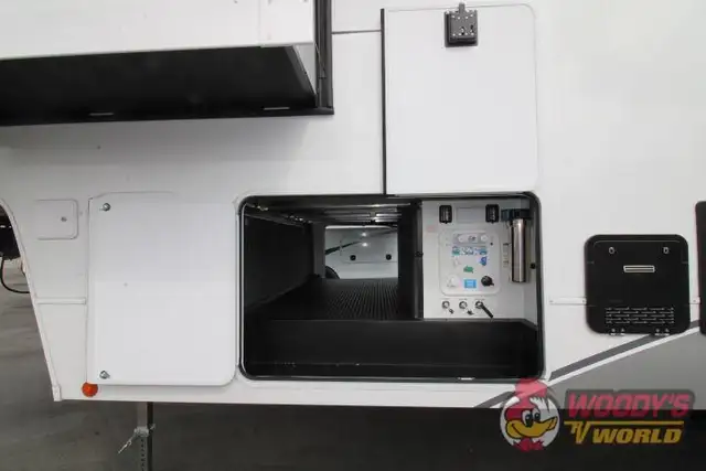 2026 ALLIANCE RV AVENUE 32RLS in Travel Trailers & Campers in Abbotsford - Image 8