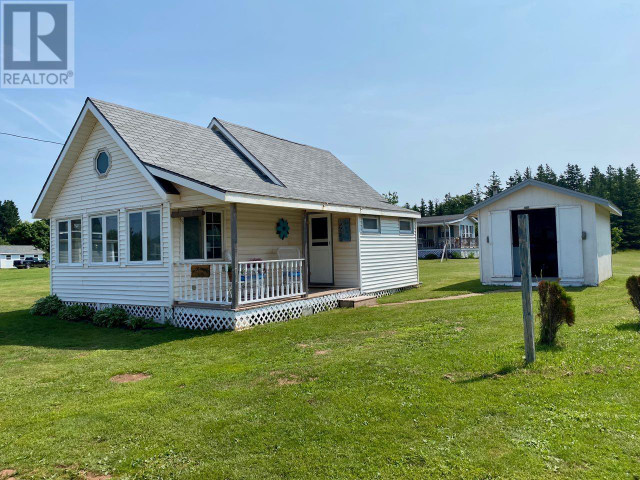 6456 Rte 14 Cape Wolfe, Prince Edward Island in Houses for Sale in Summerside - Image 2