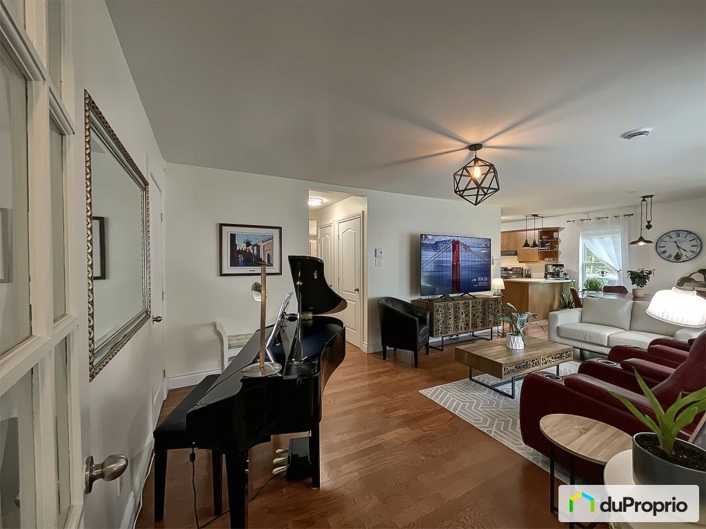 $369,900 - Condominium for sale in Magog — photo 2