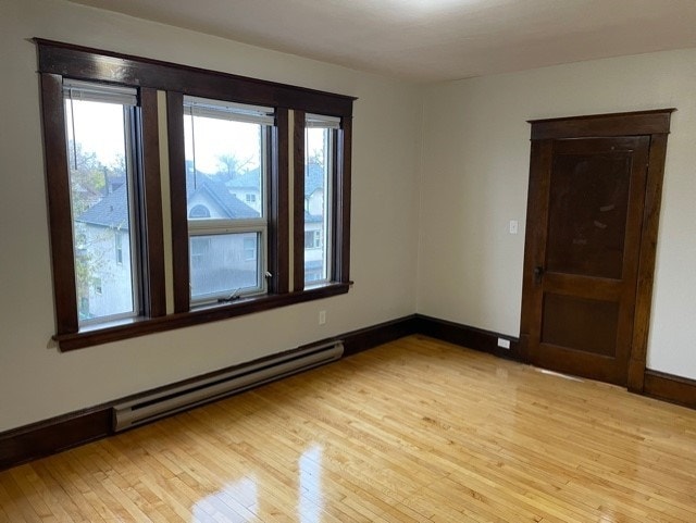 149 Langside - Large 1 BR w/ Dining Room available NOW! 2
