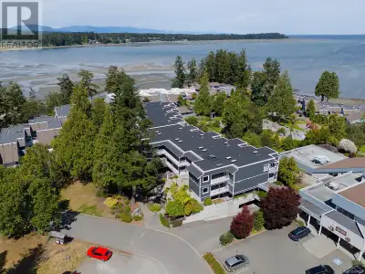 Welcome to a slice of paradise at Pacific Shores Resort & Spa. This thoroughly renovated & furnished...