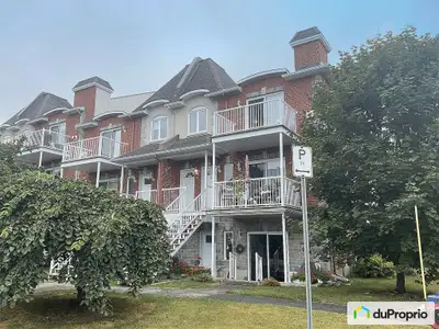 Magnifique condo au coeur du centre-ville de Gatineau, sans trafic, sans bruit, situé dans un cul-de...