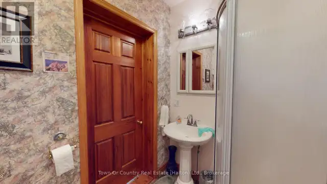 540 10TH AVENUE Hanover, Ontario in Commercial & Office Space for Sale in Owen Sound - Image 25