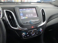 This used 2019 Chevrolet Equinox LT is a smart choice for drivers who want comfort, efficiency, and... (image 5)