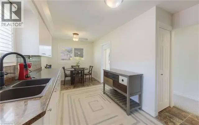 144 HOLBORN Drive Kitchener, Ontario in Houses for Sale in Kitchener / Waterloo - Image 12