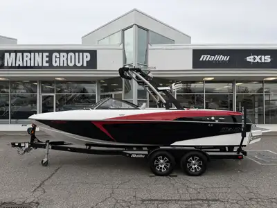 2016 Malibu Wakesetter 22 VLX. Indmar Monsoon 6.2L 410 Raptor with 252 Hours. Malibu Boats LLC Tande...