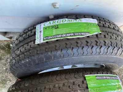 Assorted Trailer Tires & Rims - Hercules Power ST2 Tire / 205/75/15 & 5 bolt rim - Onyx - 205/75/15...