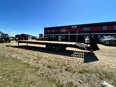 2026 - 8.5 x 32' Gooseneck Trailer Tandem Dually Trailer Equipment Trailer Flat Deck Trailer Deck Ov...