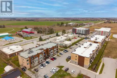Whether you're entering the market or downsizing, this 2-bedroom condo is the perfect fit. Featuring...