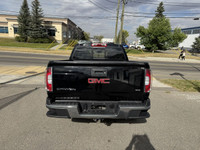 This vehicle is equipped with : 2.8L 4 cylinder engine in.Duramax turbo-dieselin. Tow Package - Hitc... (image 4)